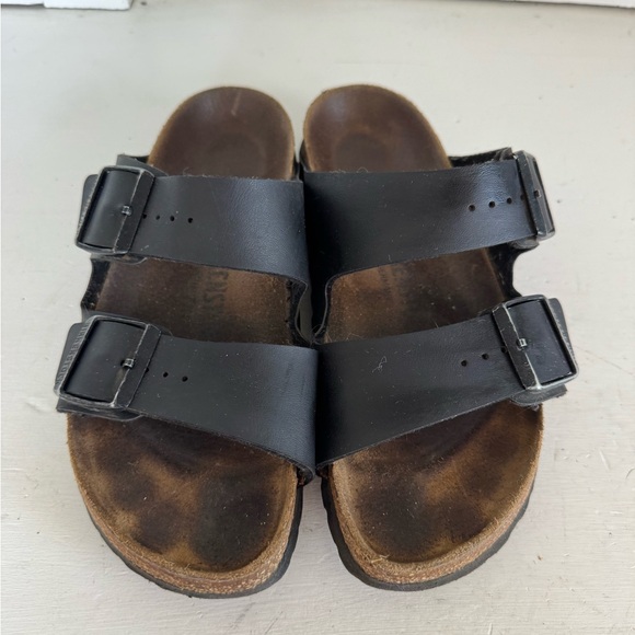 Birkenstock black Arizona sandals size 37 (women’s US6). - Picture 3 of 8